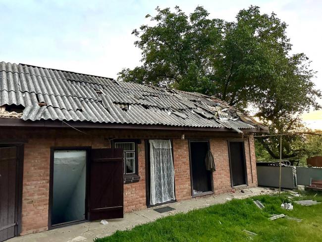 Новини Вінниці - фото з У Писарівці після атаки пошкоджено дев’ять будинків. Одна хата лишилась без стіни