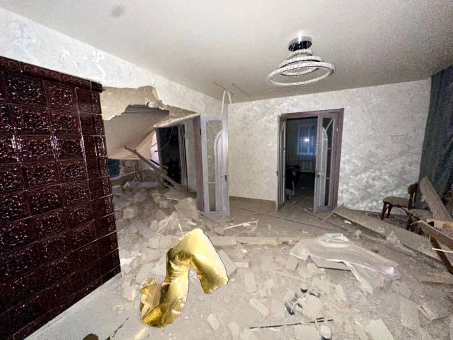 Новини Вінниці - фото з У Писарівці після атаки пошкоджено дев’ять будинків. Одна хата лишилась без стіни