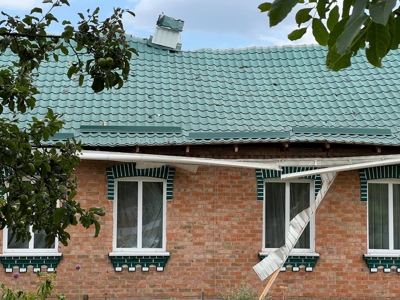 Новини Вінниці - фото з «Вони все побили, цей «руський мір»: як Писарівка пережила атаку дронів?