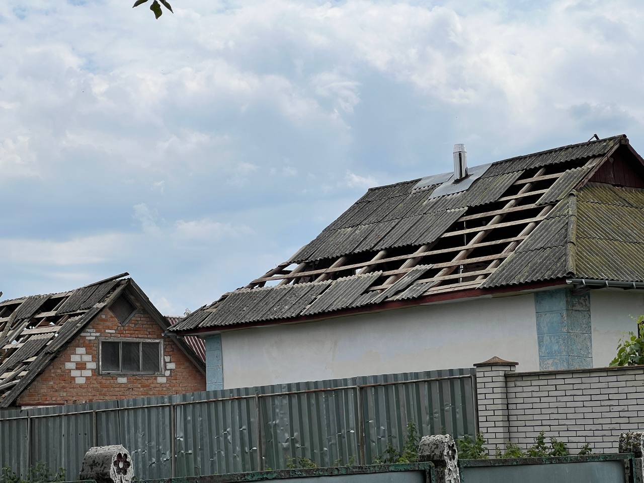 Новини Вінниці - фото з «Вони все побили, цей «руський мір»: як Писарівка пережила атаку дронів?