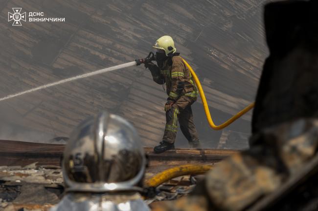 Новини Вінниці - фото з Польща відповіла росії на атаку по заводу Barlinek у Вінниці