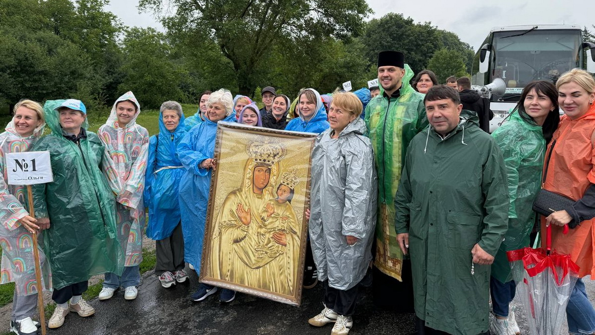 Новини Тернополя - фото з Ці кроки Господь порахував: як минула проща у Зарваниці, показуємо у 10 фото