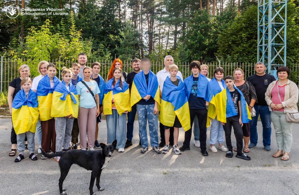 Новини Тернополя - фото з В Україну повернули 11 українських дітей з тимчасово окупованих територій та Росії