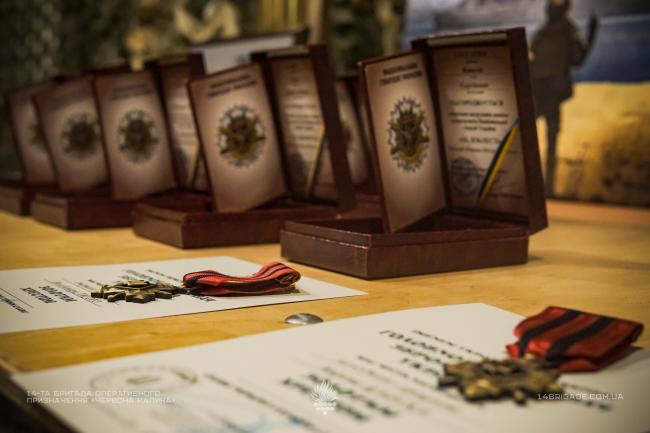 Новини Вінниці - фото з Гвардійці бригади «Червона Калина», які боронять Покровський напрямок, отримали державні нагороди