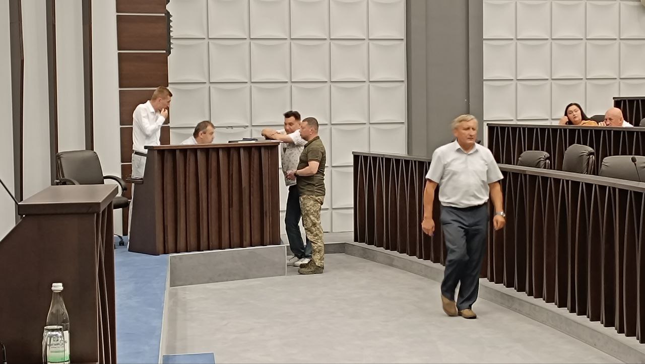 Новини Тернополя - фото з Понад 120 питань на порядку денному: розпочалось засідання сесії обласної ради