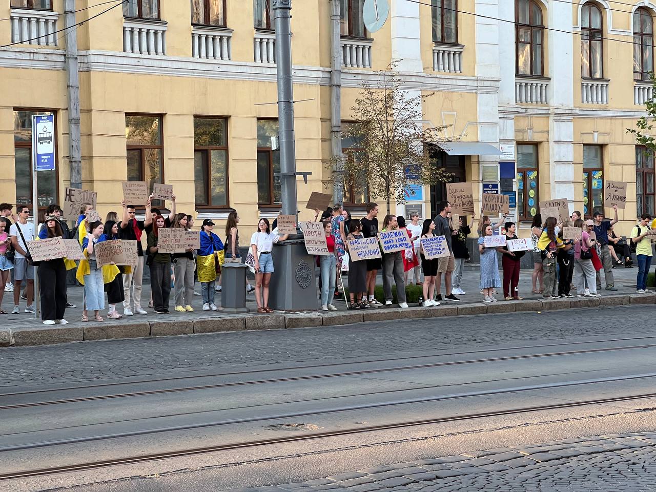 Новини Вінниці - фото з «Назад у 2013?»: у Вінниці відбулася акція проти закону №12414