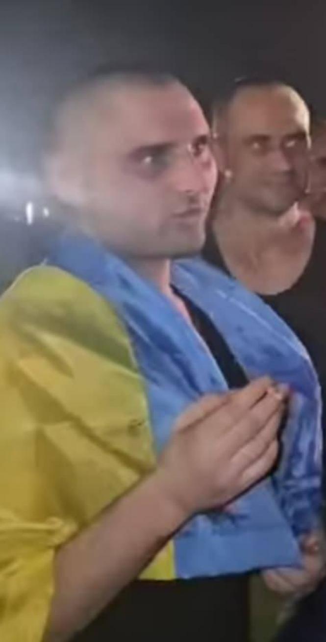 Новини Вінниці - фото з Ямпільщина радіє: воїн Олександр Константинов повернувся з російського полону