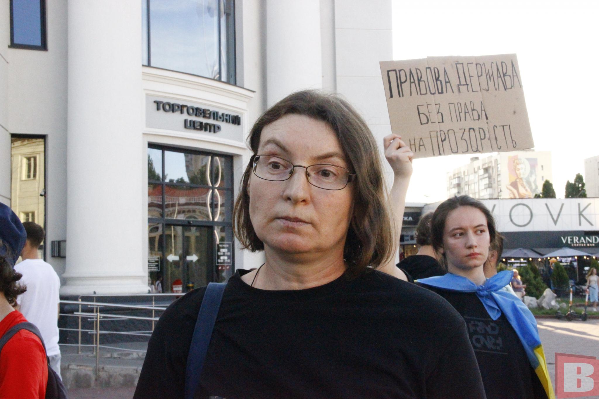 Новини Хмельницького - фото з Хто і чому ходить на мітинг щодо НАБУ і САП у Хмельницькому. Репортаж ВСІМ