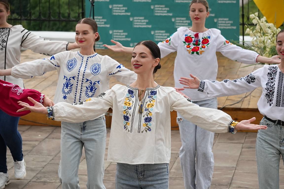 Новини Тернополя - фото з У Вишнівецькому палаці вітали я медичних працівників і працівниць Тернопільщини