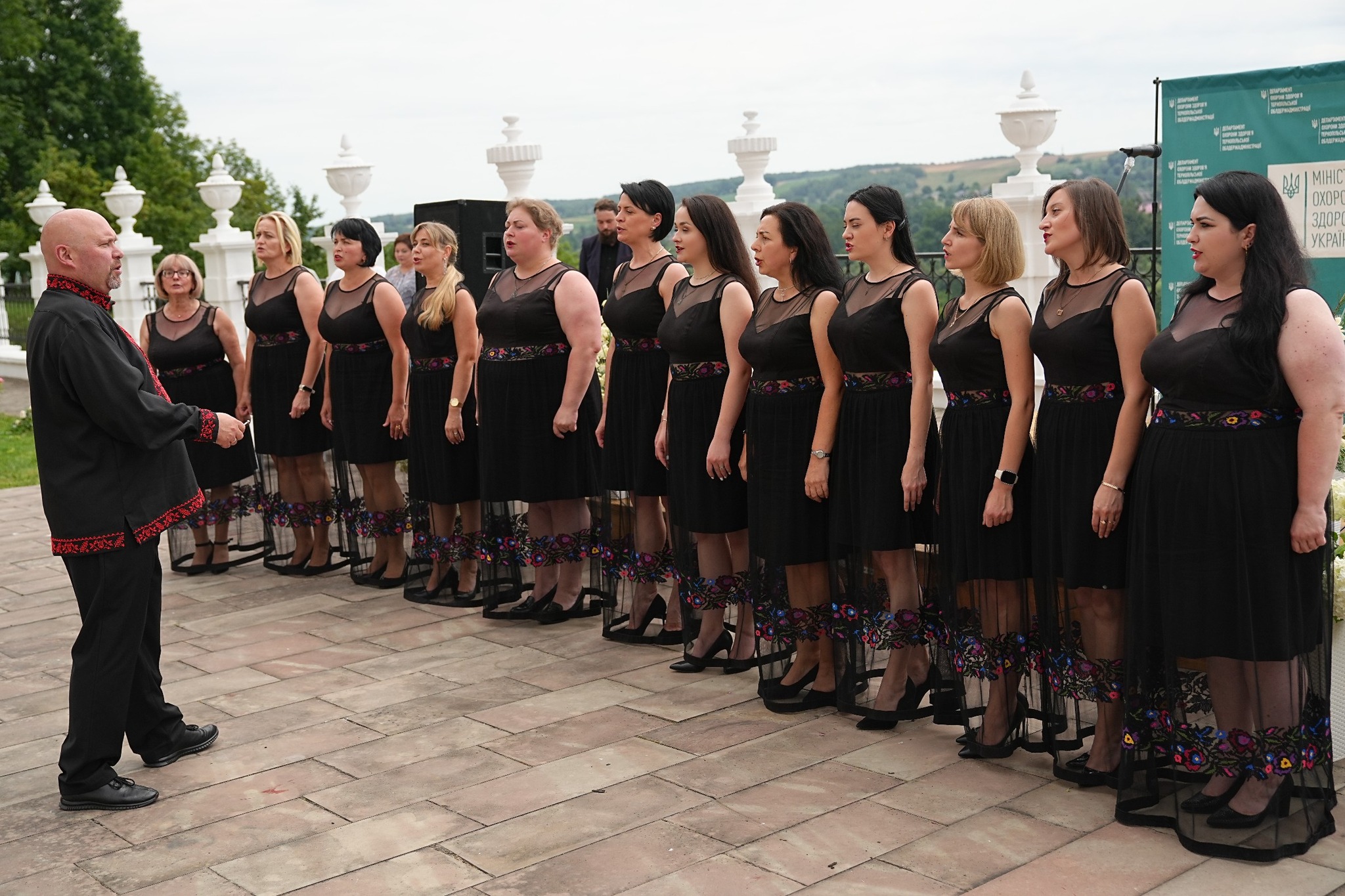 Новини Тернополя - фото з У Вишнівецькому палаці вітали я медичних працівників і працівниць Тернопільщини