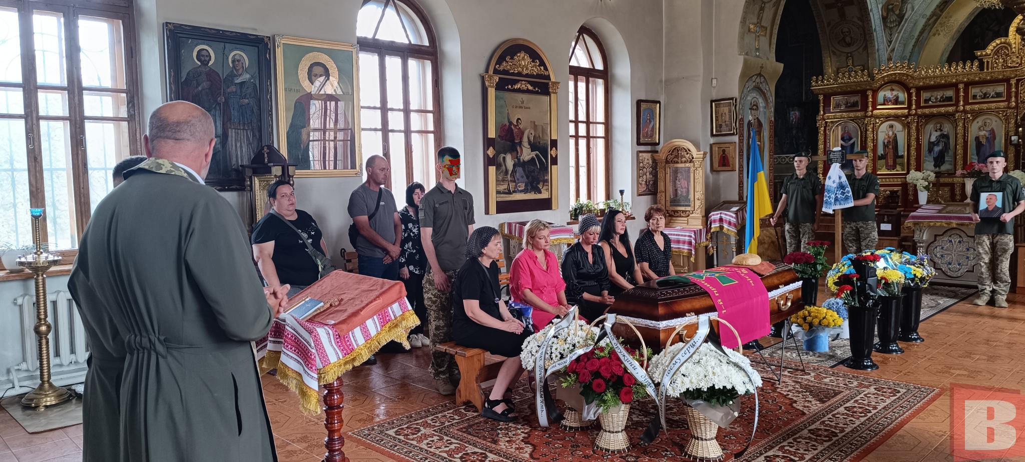 Новини Хмельницького - фото з Хмельницький попрощався з прикордонником Валерієм Салтаном, який загинув у полоні