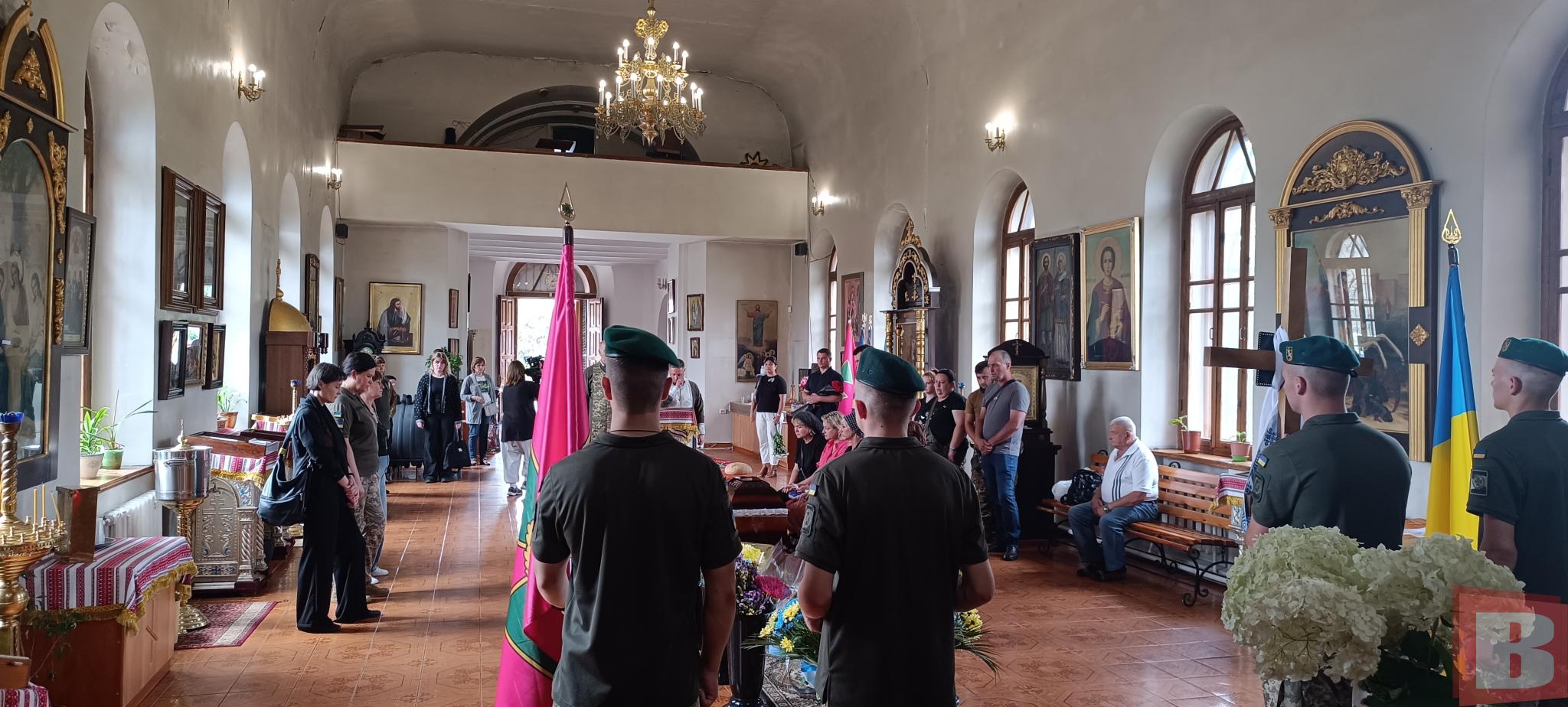 Новини Хмельницького - фото з Хмельницький попрощався з прикордонником Валерієм Салтаном, який загинув у полоні