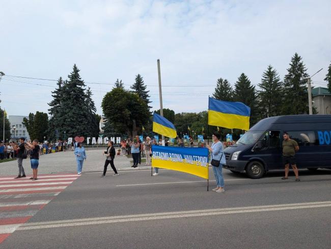 Новини Вінниці - фото з Гайсинська громада зустріла захисника Дмитра Колісника після восьми місяців полону