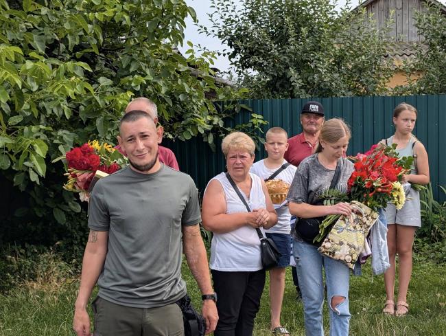 Новини Вінниці - фото з Гайсинська громада зустріла захисника Дмитра Колісника після восьми місяців полону