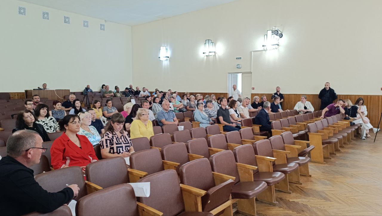 Новини Тернополя - фото з Ізоляція від міста: жителі Березовиці вимагають повернути транспорт