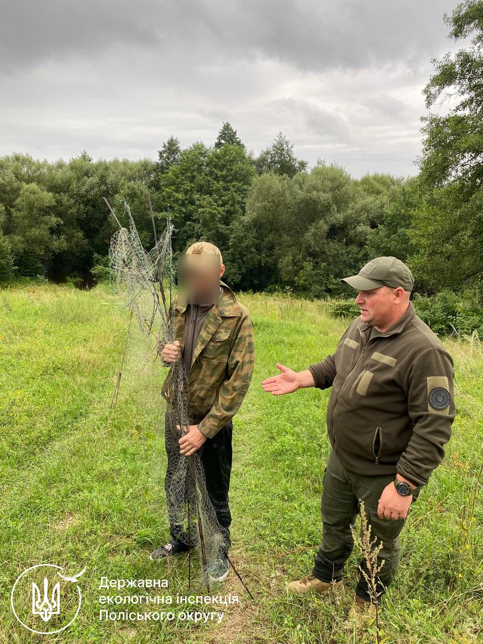 Новини Житомира - фото з У Чуднові на річці Тетерів виявили порушника з забороненим знаряддям лову - сіткою