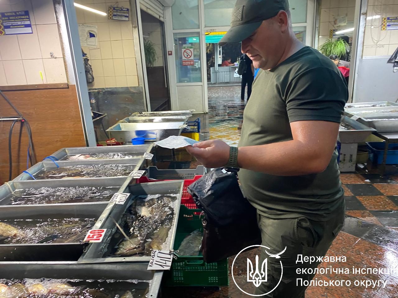 Новини Житомира - фото з У Чуднові на річці Тетерів виявили порушника з забороненим знаряддям лову - сіткою