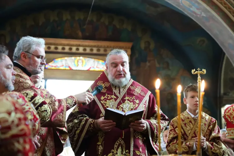 Новини Вінниці - фото з Митрополит Симеон провів богослужіння з нагоди Медового Спаса