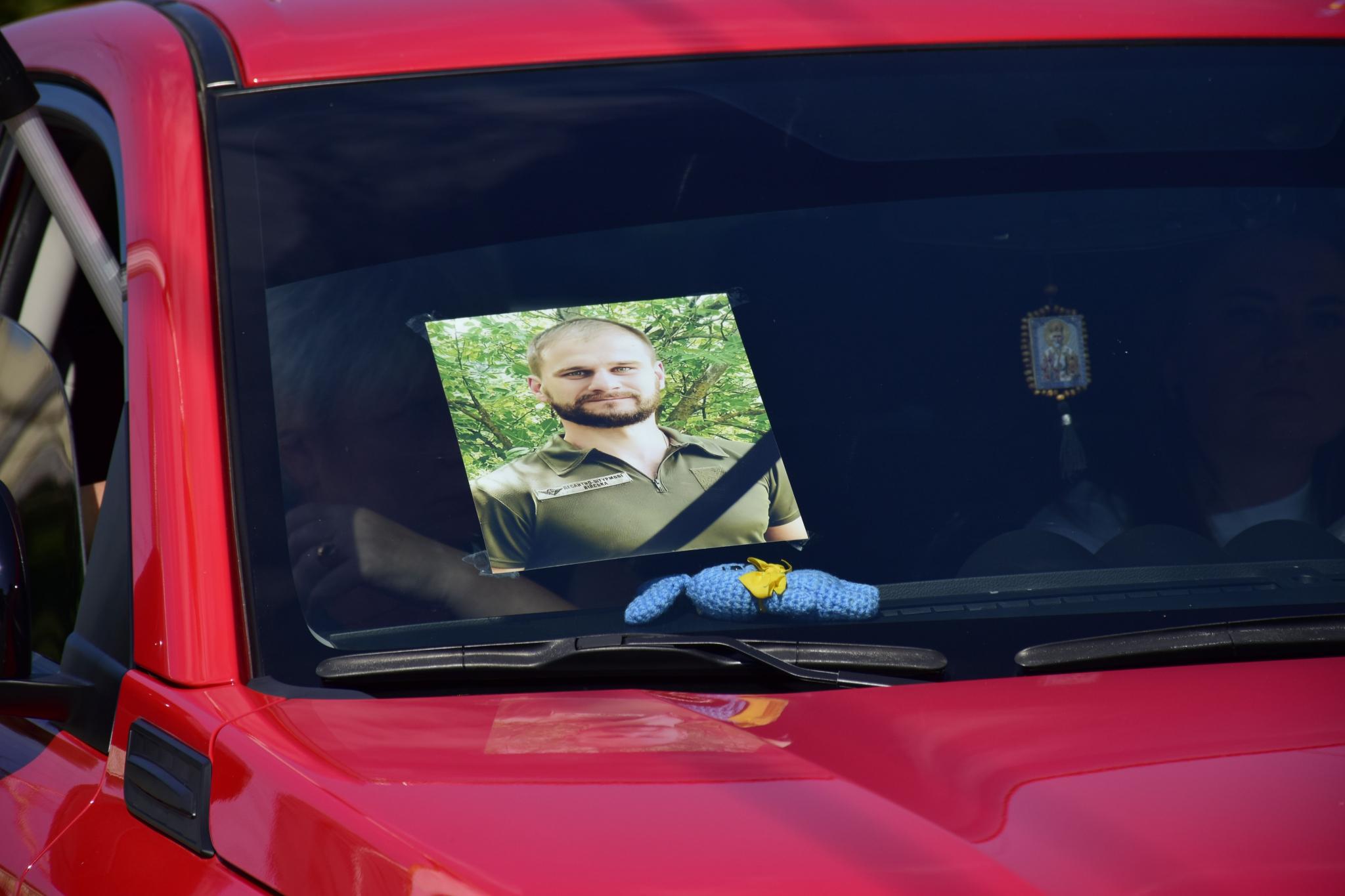 Новини Вінниці - фото з «Мірча», «Дяк» і ті, хто ще не повернувся з війни: у Вінниці провели пам’ятний автопробіг