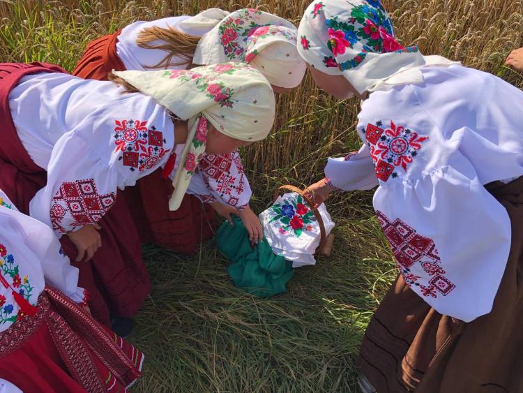 Новини Вінниці - фото з У Великих Крушлинцях провели традиційне жнивне дійство з плетінням Спасової бороди