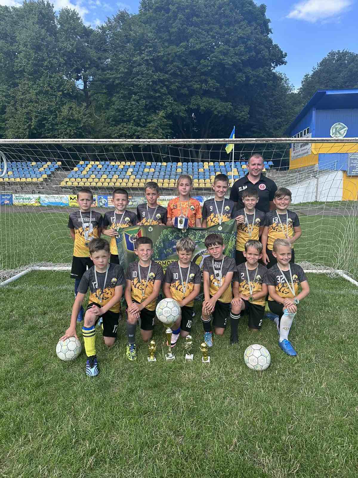 Новини Козятина - фото з «Локомотив» діти стали переможцем двотижневого турніру.