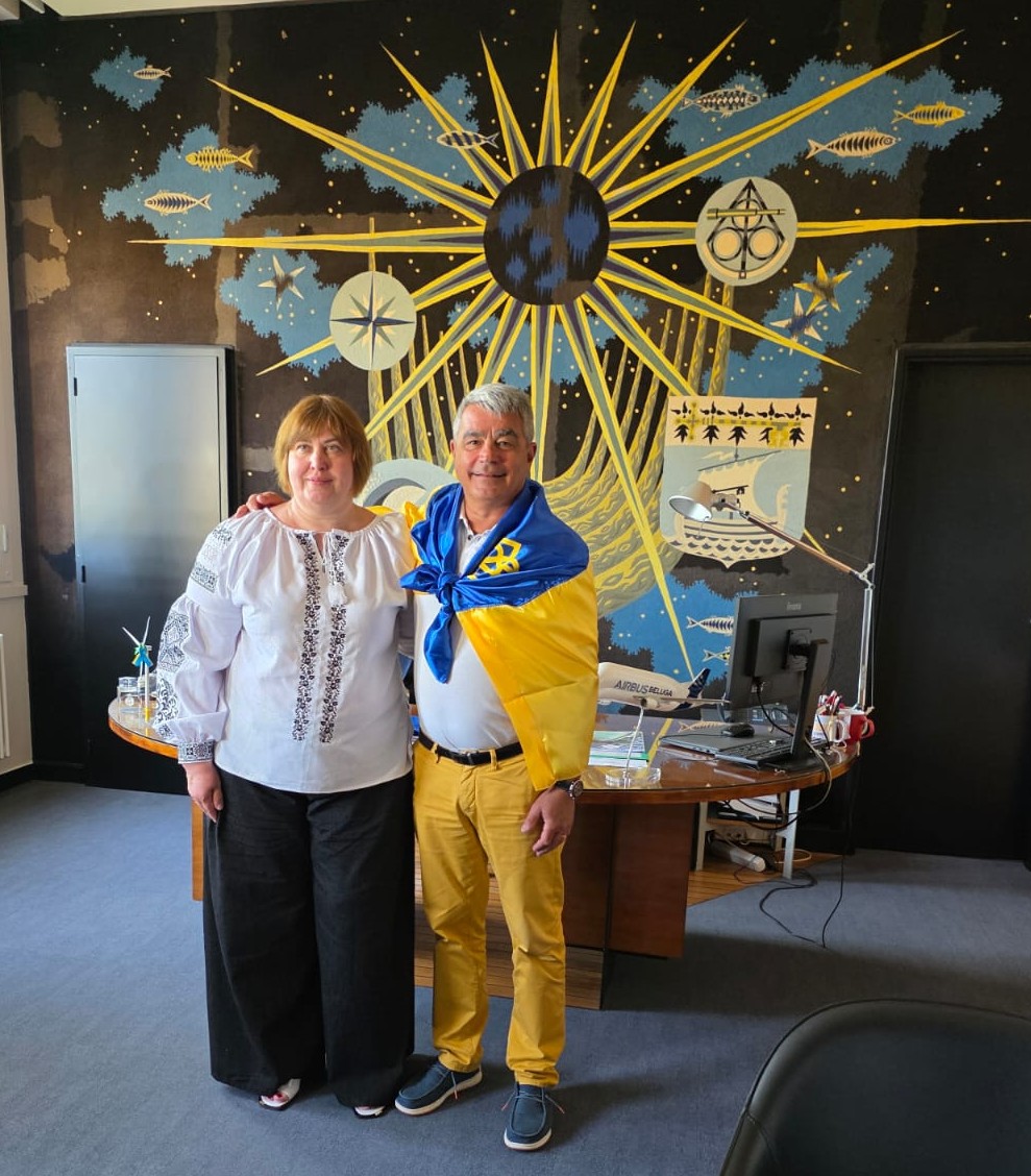 Новини Вінниці - фото з «Бо є мені козацька кров»: як француз Жоель Ніколас з дружиною допомагає лікарні у Немирові