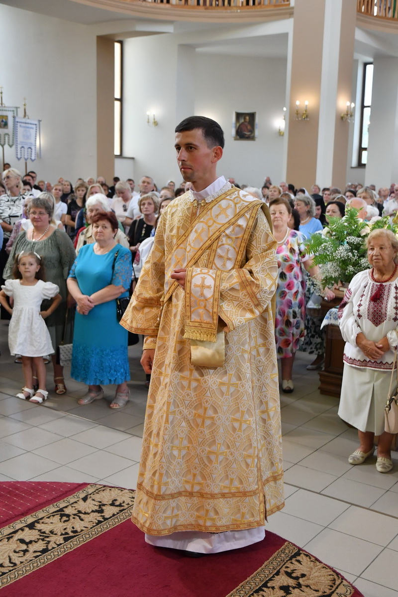 Новини Тернополя - фото з У Тернополі архиєпископ висвятив нового священника