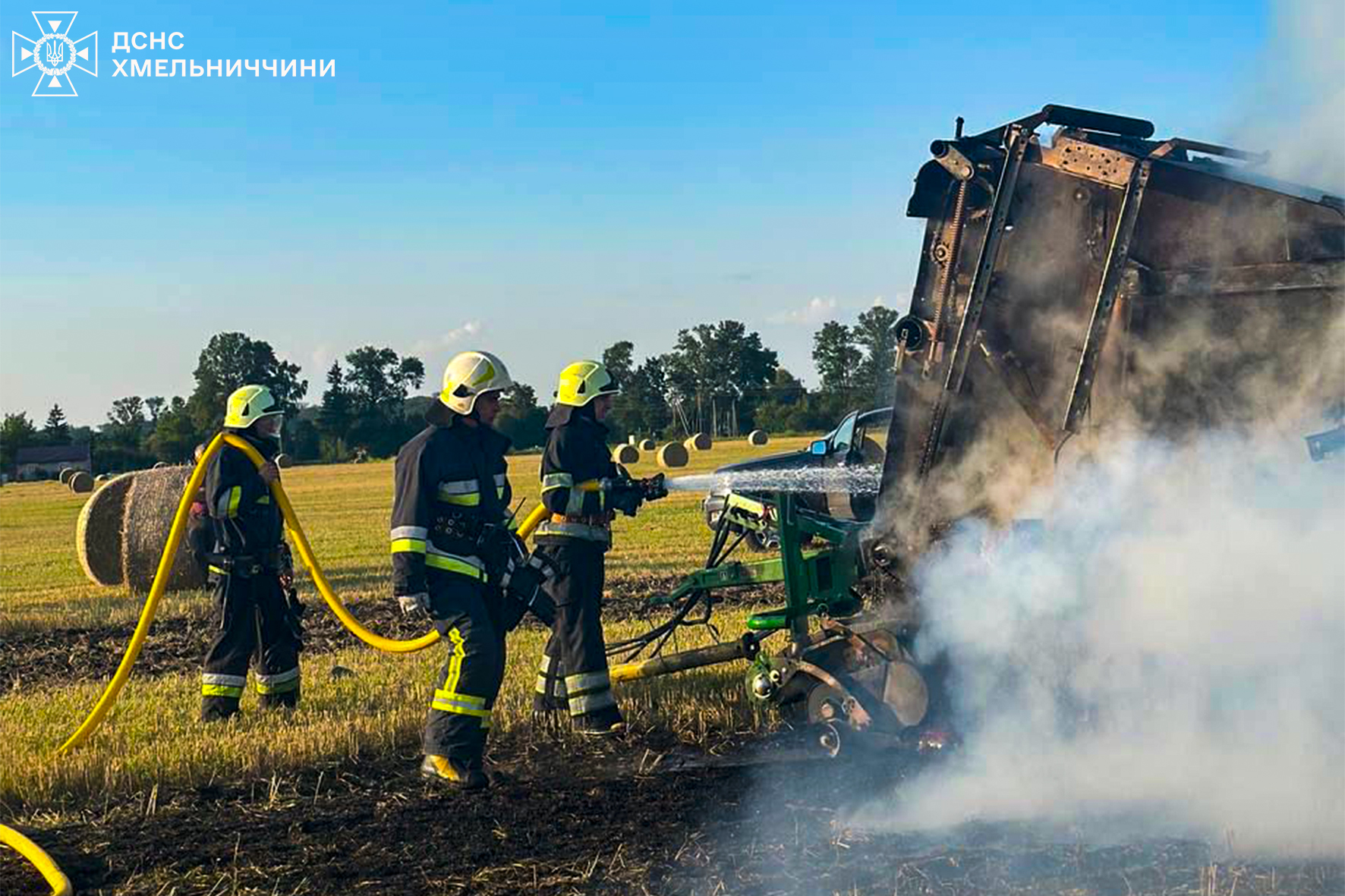 Новини Хмельницького - фото з Пожежі на Хмельниччині: горіли легковики і вантажівка