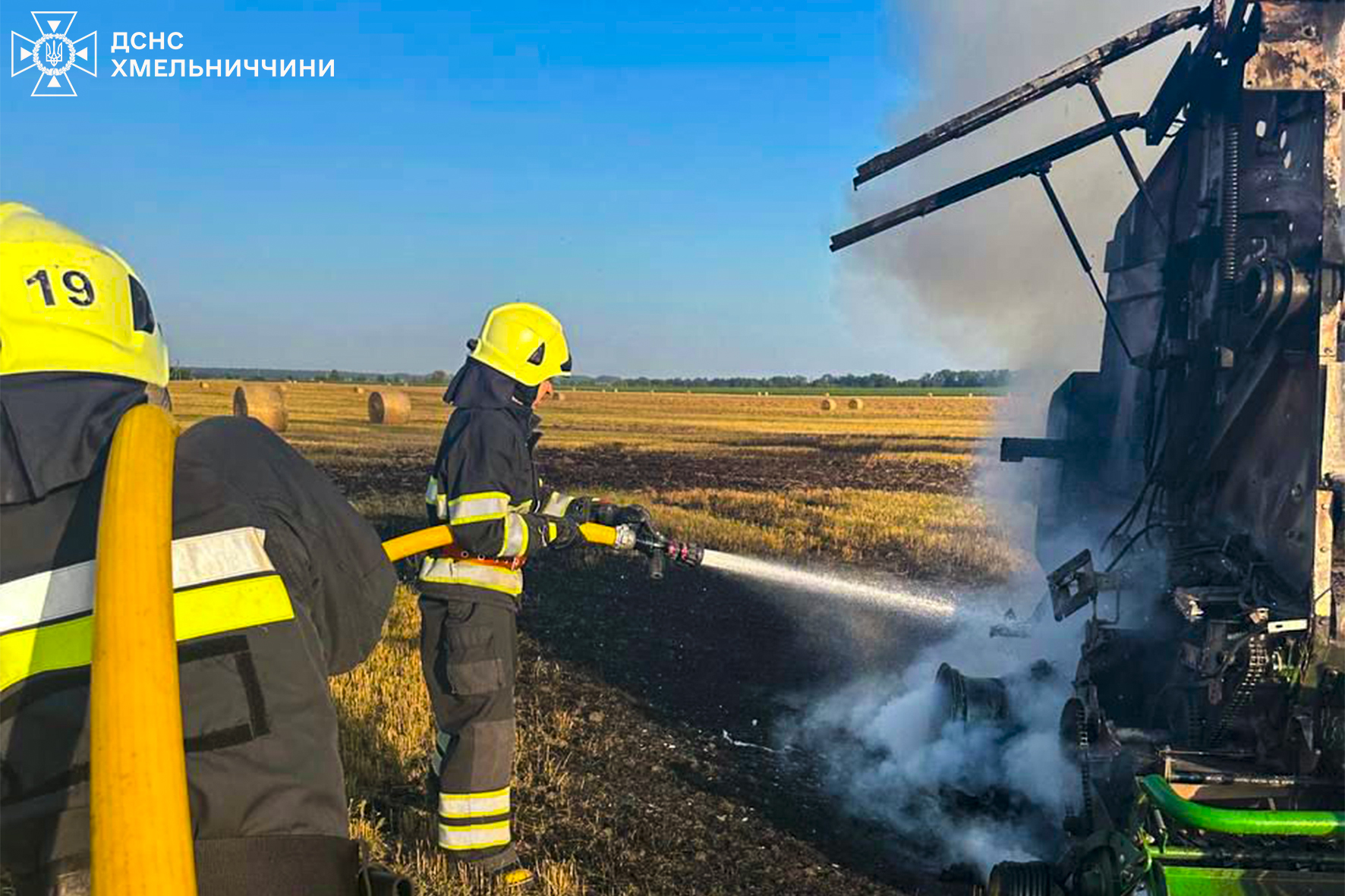 Новини Хмельницького - фото з Пожежі на Хмельниччині: горіли легковики і вантажівка
