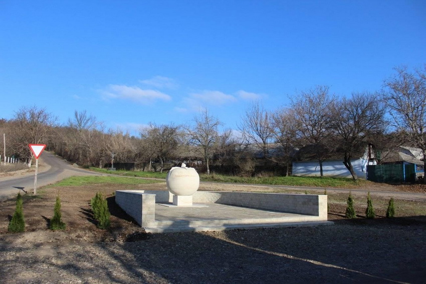 Новини Вінниці - фото з Мамину теплицю під’єднав до Інтернету: фермер пропонує овочі з доставкою додому