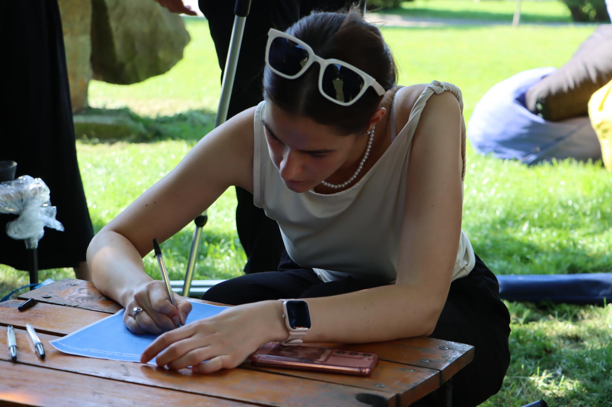 Новини Тернополя - фото з Послання у майбутнє: молодь Тернополя заклала «капсулу часу»