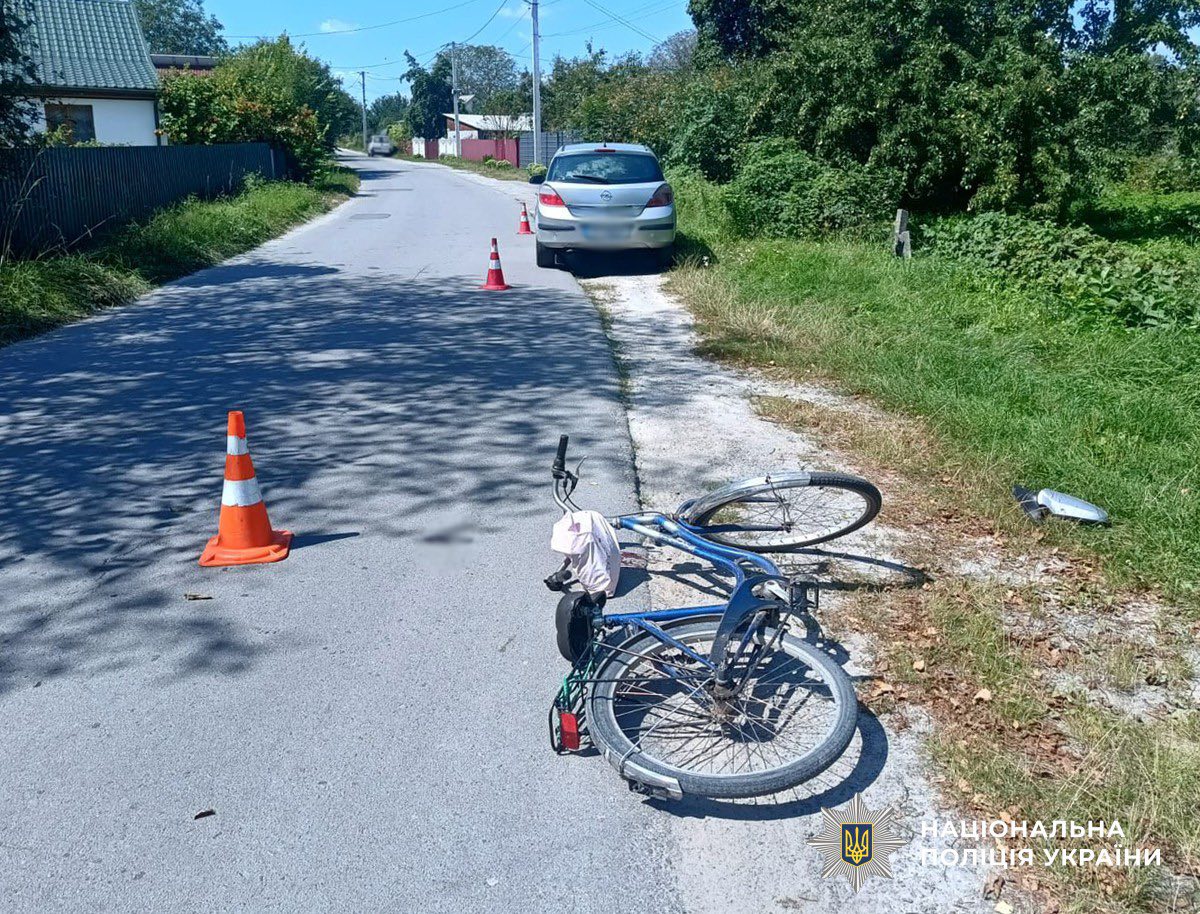 Новини Житомира - фото з У Звягелі жінка на "Опелі" наїхала на 75-річну велосипедистку
