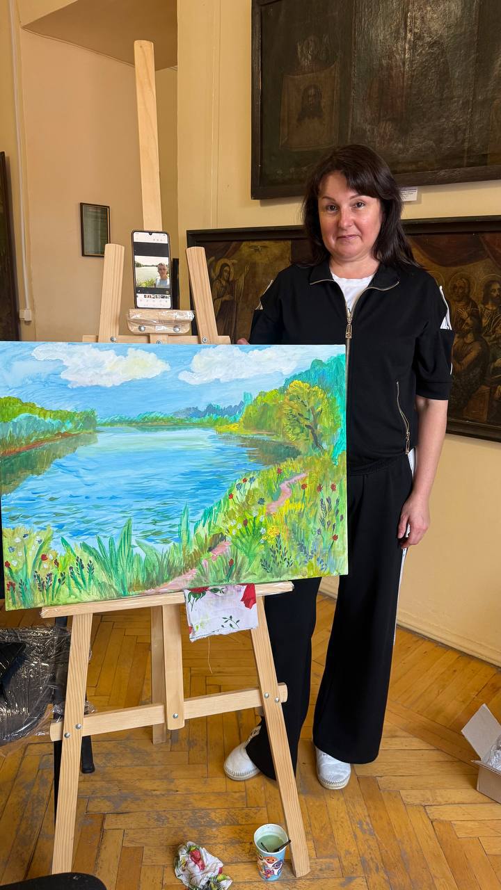 Новини Вінниці - фото з Обійми, емоції та фотографії: як у Вінниці матері загиблих воїнів створювали картини пам’яті