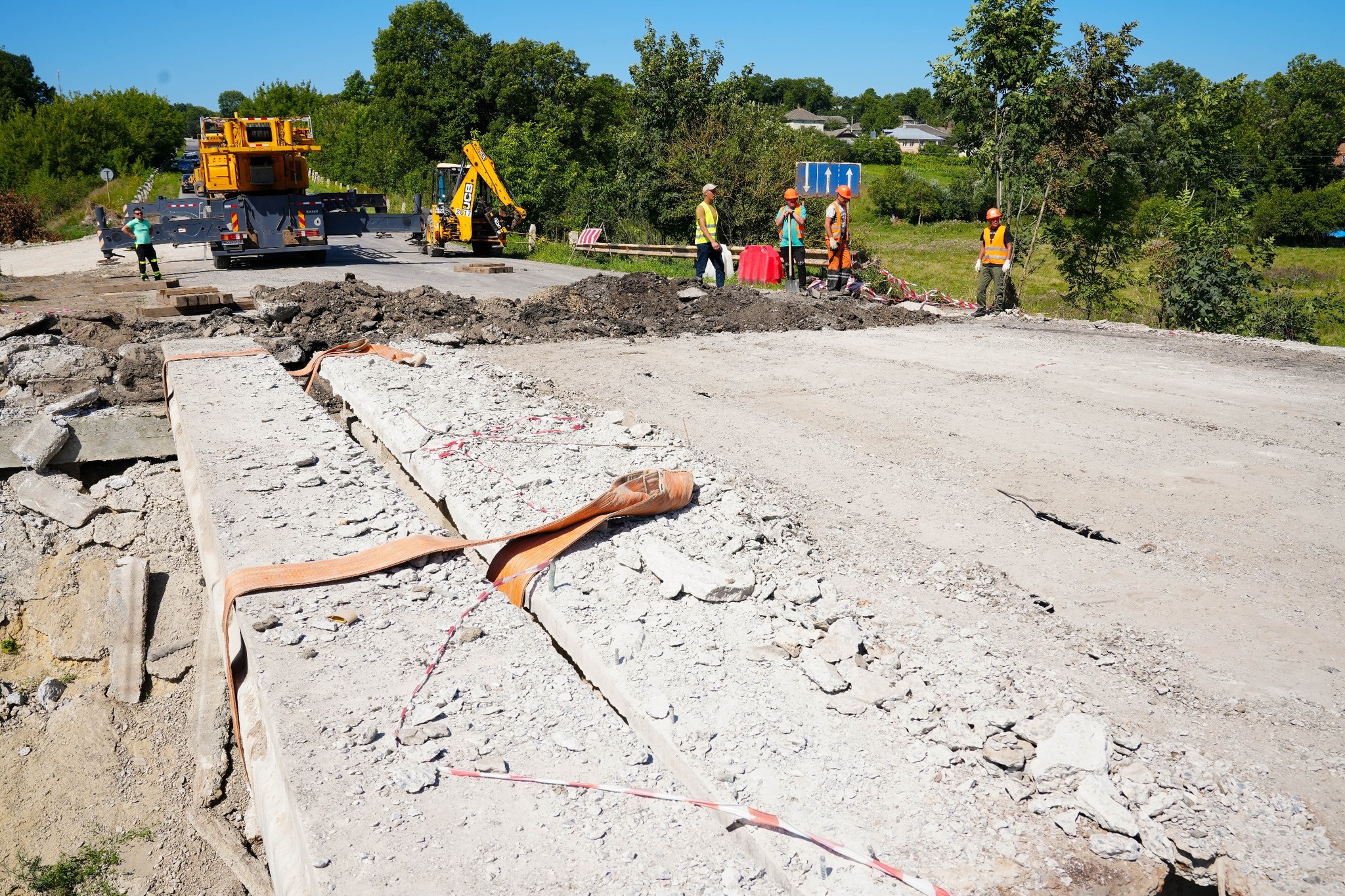 Новини Тернополя - фото з У Чернихівцях будують міст за унікальною технологією з японськими панелями
