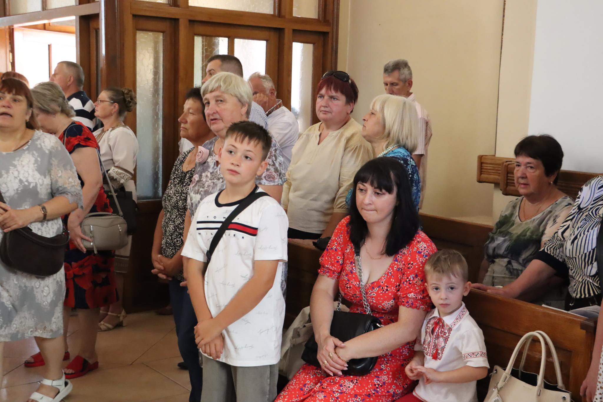 Новини Тернополя - фото з У Церкві Успіння Пресвятої Богородиці храмовий празник: шукайте себе та знайомих на фото!