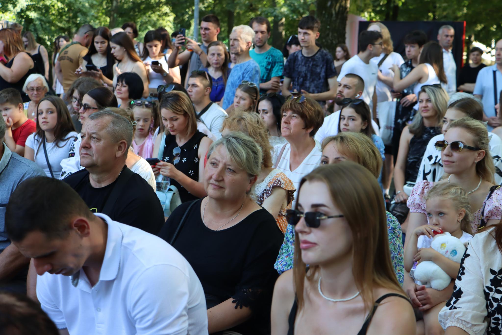 Новини Тернополя - фото з У парку ім. Тараса Шевченка благодійний концерт до Дня міста