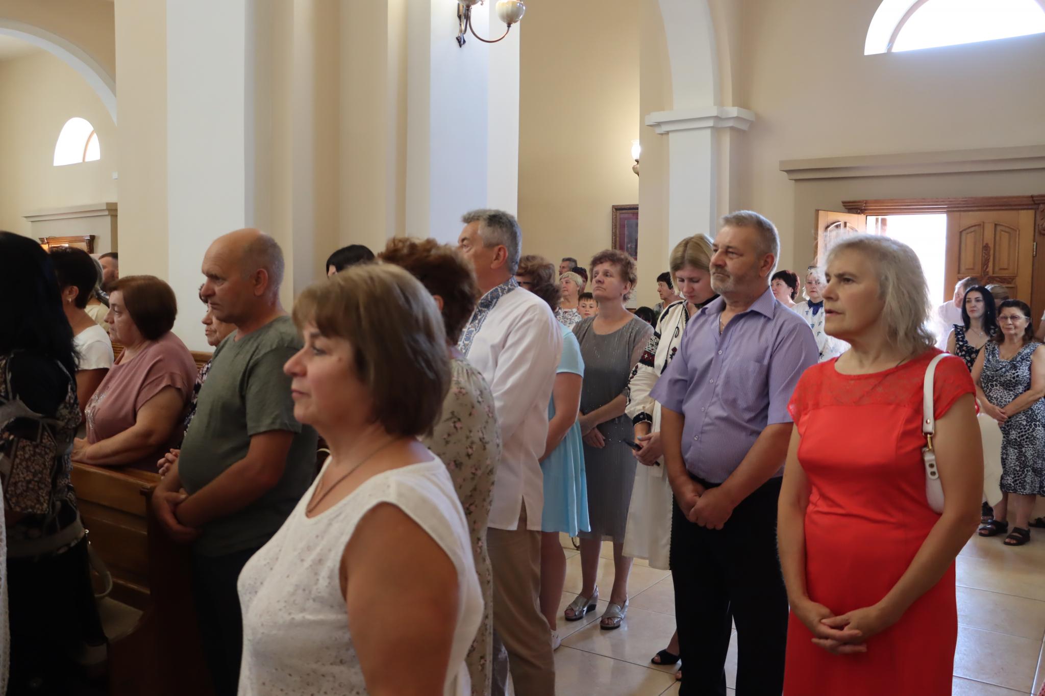 Новини Тернополя - фото з У Церкві Успіння Пресвятої Богородиці храмовий празник: шукайте себе та знайомих на фото!