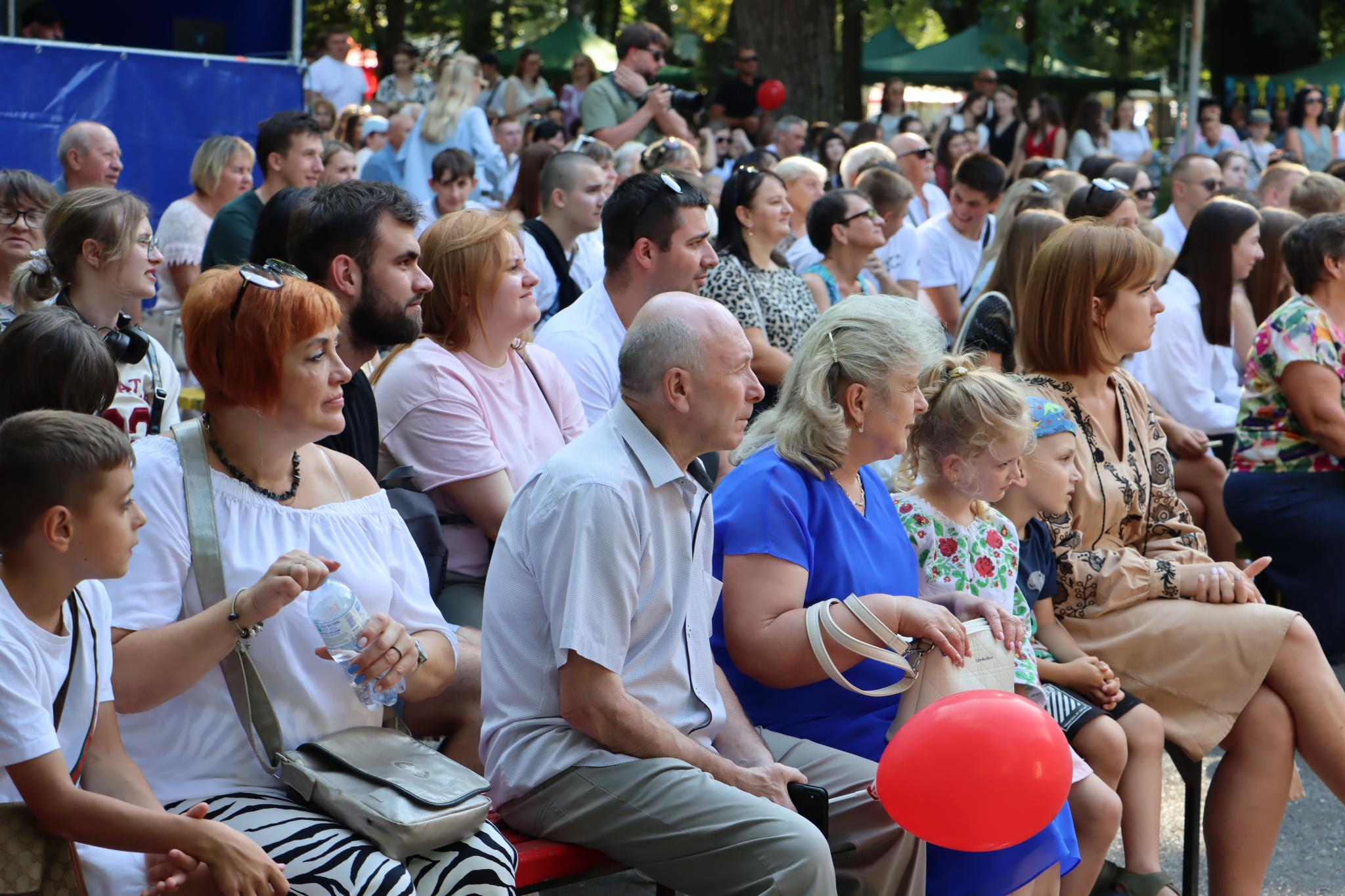 Новини Тернополя - фото з У парку ім. Тараса Шевченка благодійний концерт до Дня міста