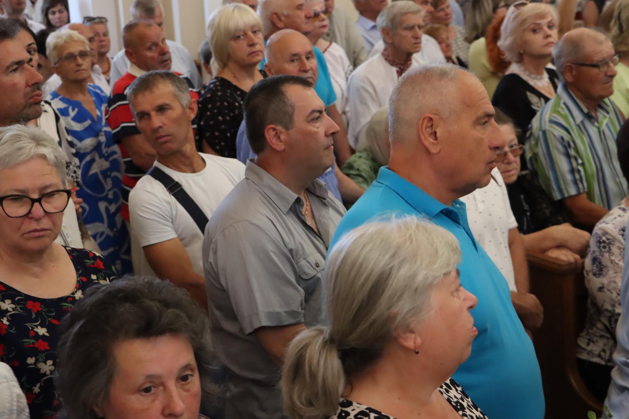 Новини Тернополя - фото з У Церкві Успіння Пресвятої Богородиці храмовий празник: шукайте себе та знайомих на фото!