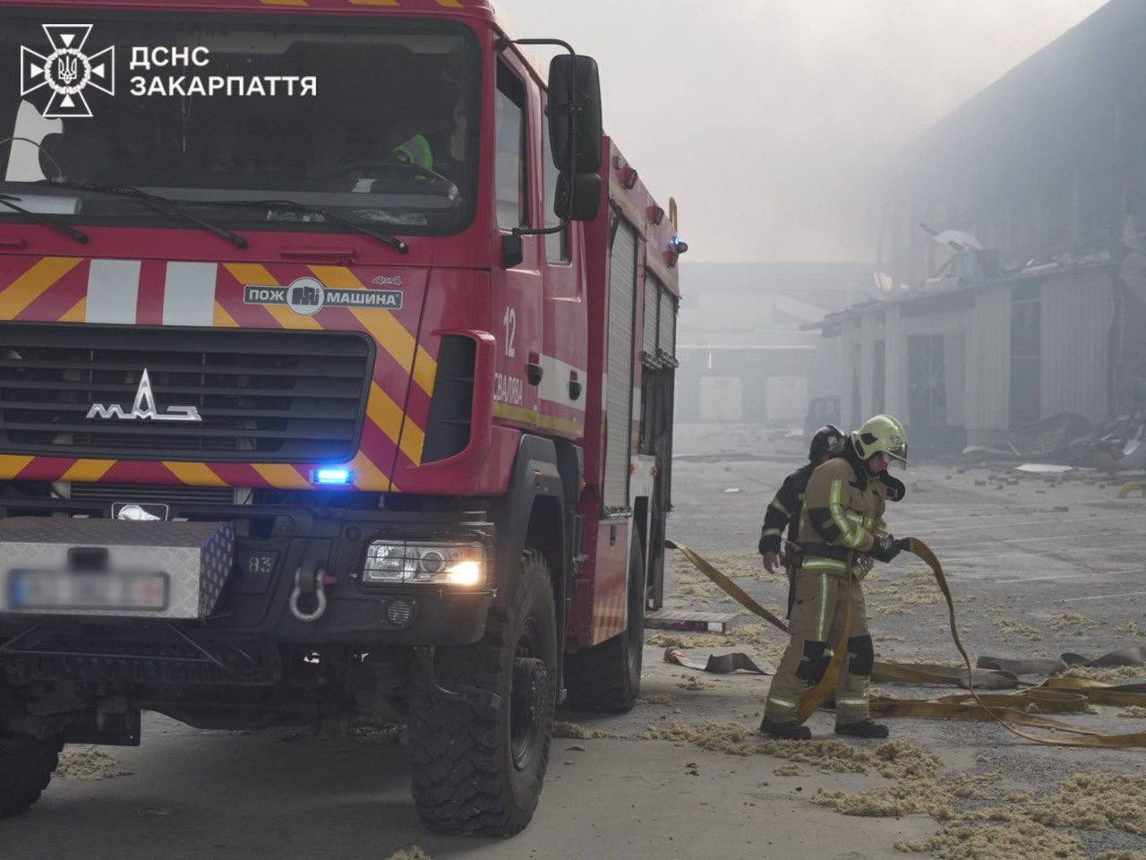 Новини Тернополя - фото з 15 людей поранені внаслідок ворожого удару у Мукачеві