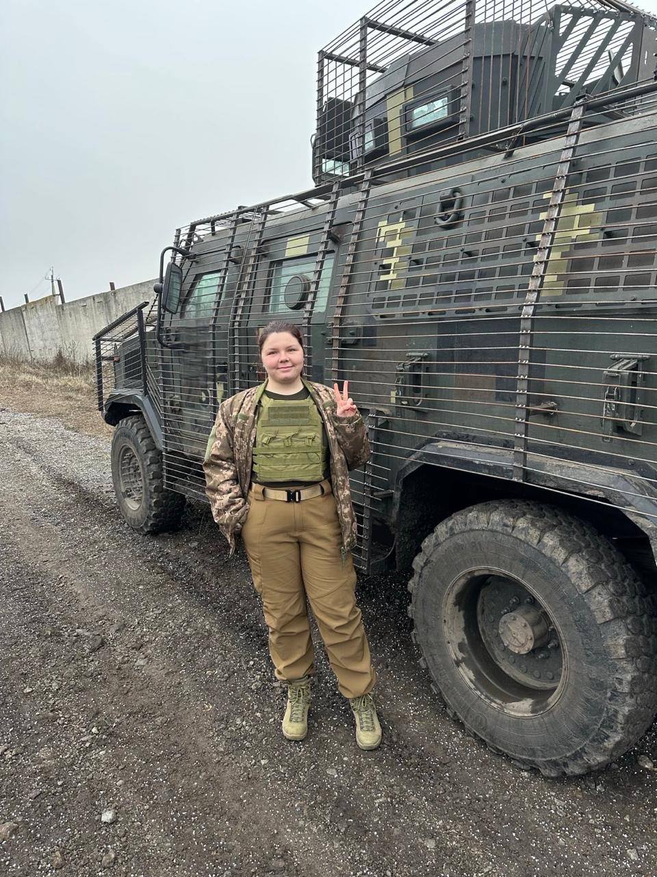 Новини Тернополя - фото з 22-річна бойова медикиня Олександра навчається одразу у двох університетах