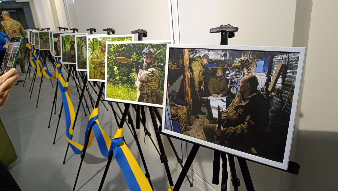 Новини Тернополя - фото з «Жодної людини без сліз»: презентували фільм «Крила вільних» про бійців 105-ї бригади ТрО