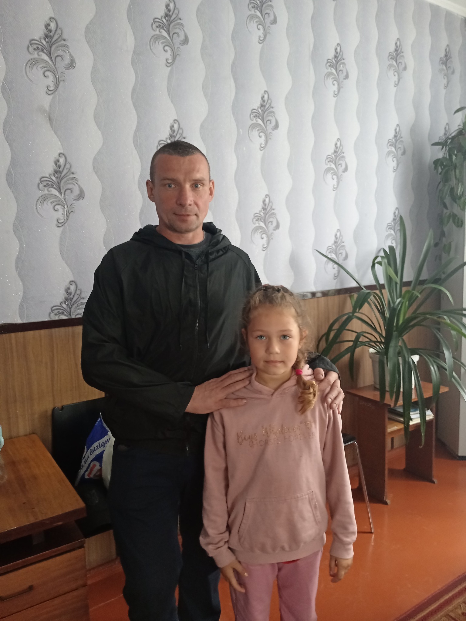 Новини Хмельницького - фото з Після 8 місяців полону повернувся додому: у Грицівській громаді зустріли Сергія Момотюка