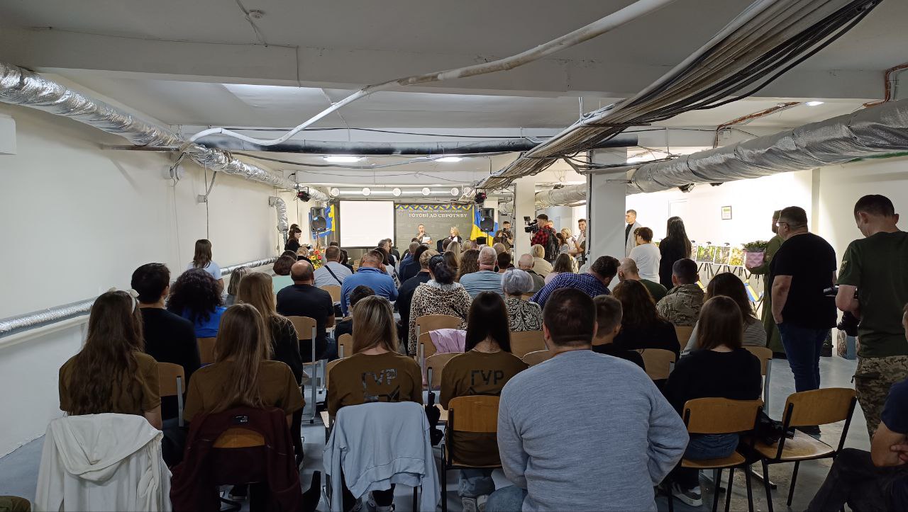 Новини Тернополя - фото з «Жодної людини без сліз»: презентували фільм «Крила вільних» про бійців 105-ї бригади ТрО