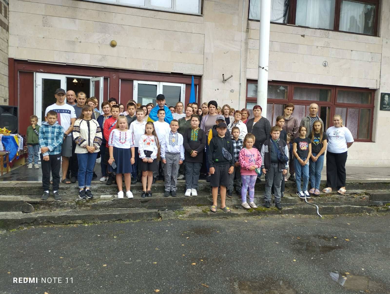 Новини Хмельницького - фото з Після 8 місяців полону повернувся додому: у Грицівській громаді зустріли Сергія Момотюка