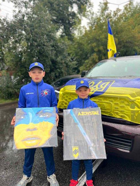 Новини Вінниці - фото з Вінниця встановила рекорд: колона з понад 400 машин проїхала містом на честь військових