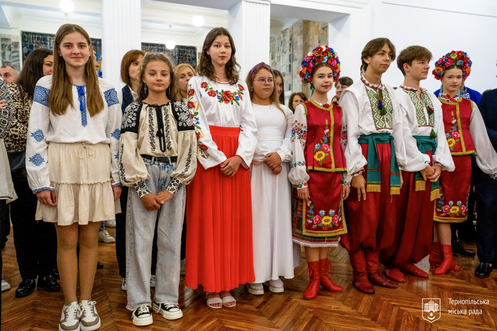 Новини Тернополя - фото з У Тернополі нагородили обдарованих школярів та студентів