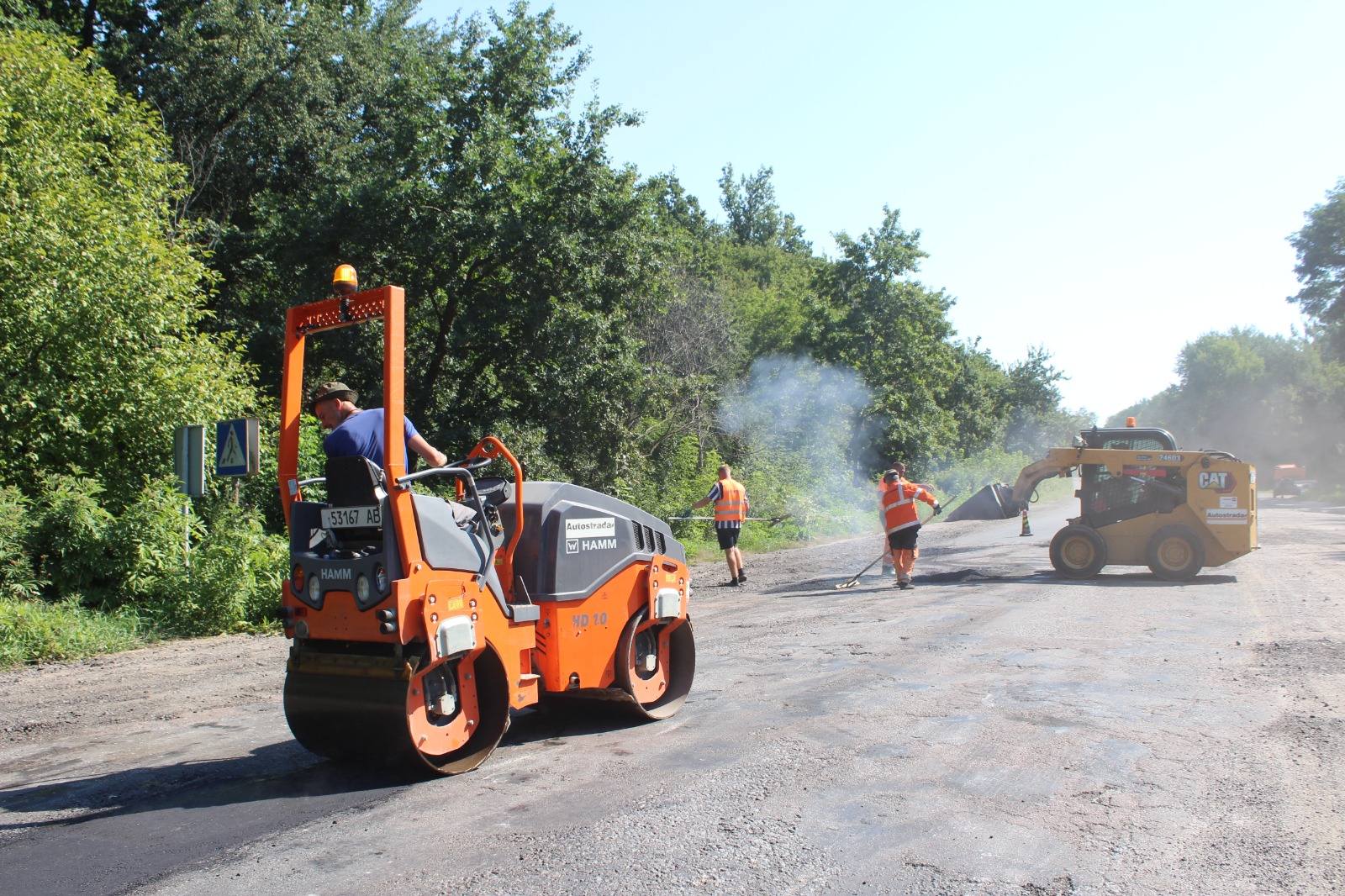 Новини Житомира - фото з На Житомирщині ремонтують дорогу Кременець – Біла Церква – Ржищів – Канів – Софіївка