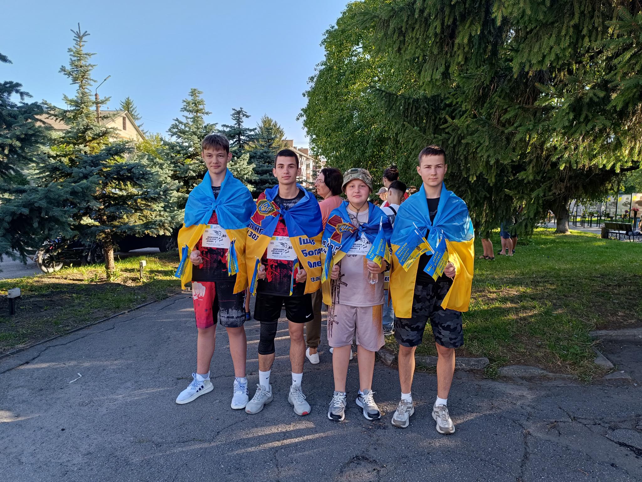 Новини Козятина - фото з Більше 200: рекордна кількість учасників долучилася до патріотичного пробігу у Козятині