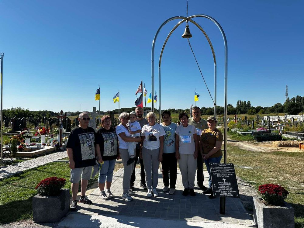 Новини Вінниці - фото з «Тут поховані воїни російсько-української війни»: у Зарванцях батьки полеглих створили майданчик для панахид